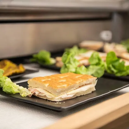 - Bar Da Natale Otel 2*